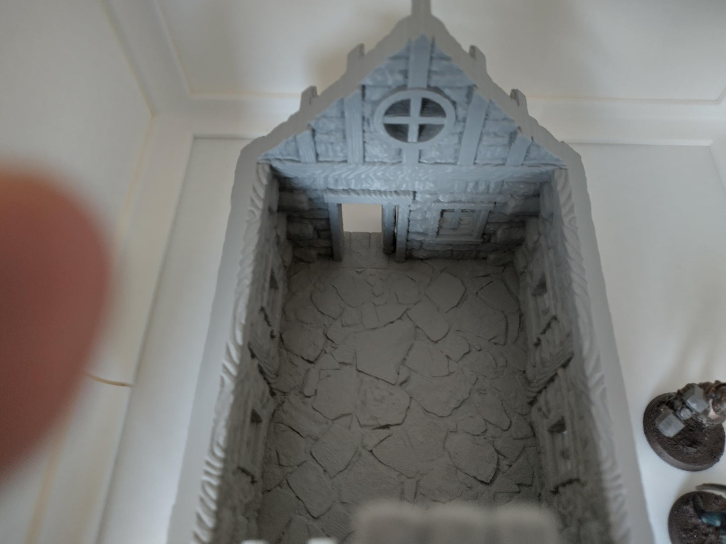 3D printed medieval house for 28mm & 32mm scale with playable interior | terrain | house 1 of the small village set