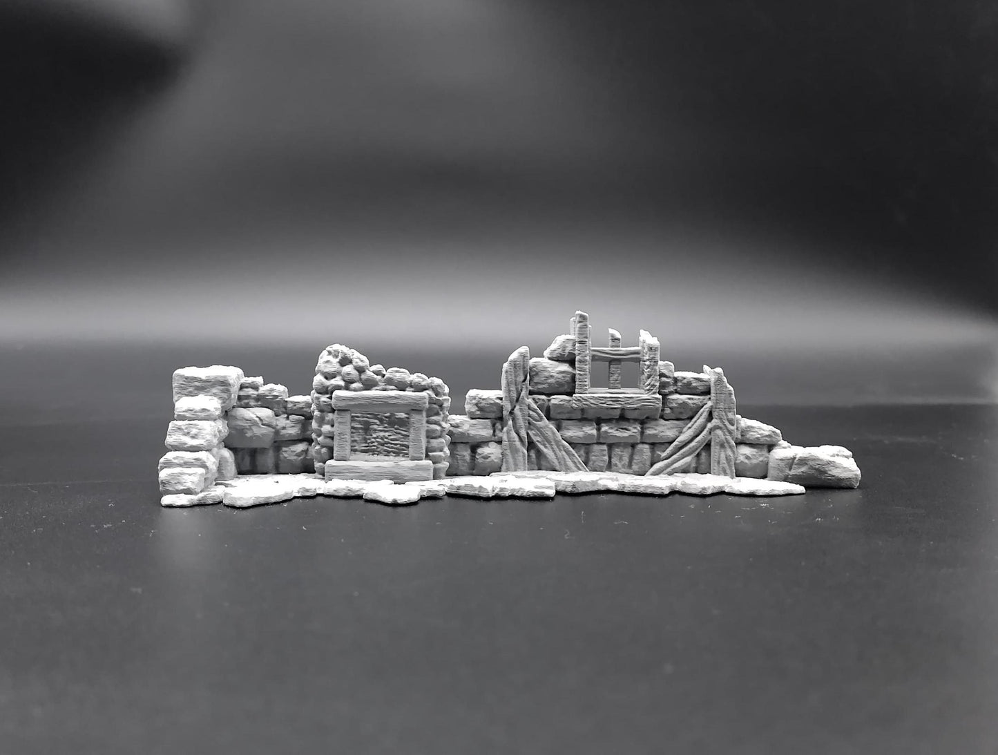 Ruined wall of a house for miniature games 3D printed | 28mm | scatter terrain