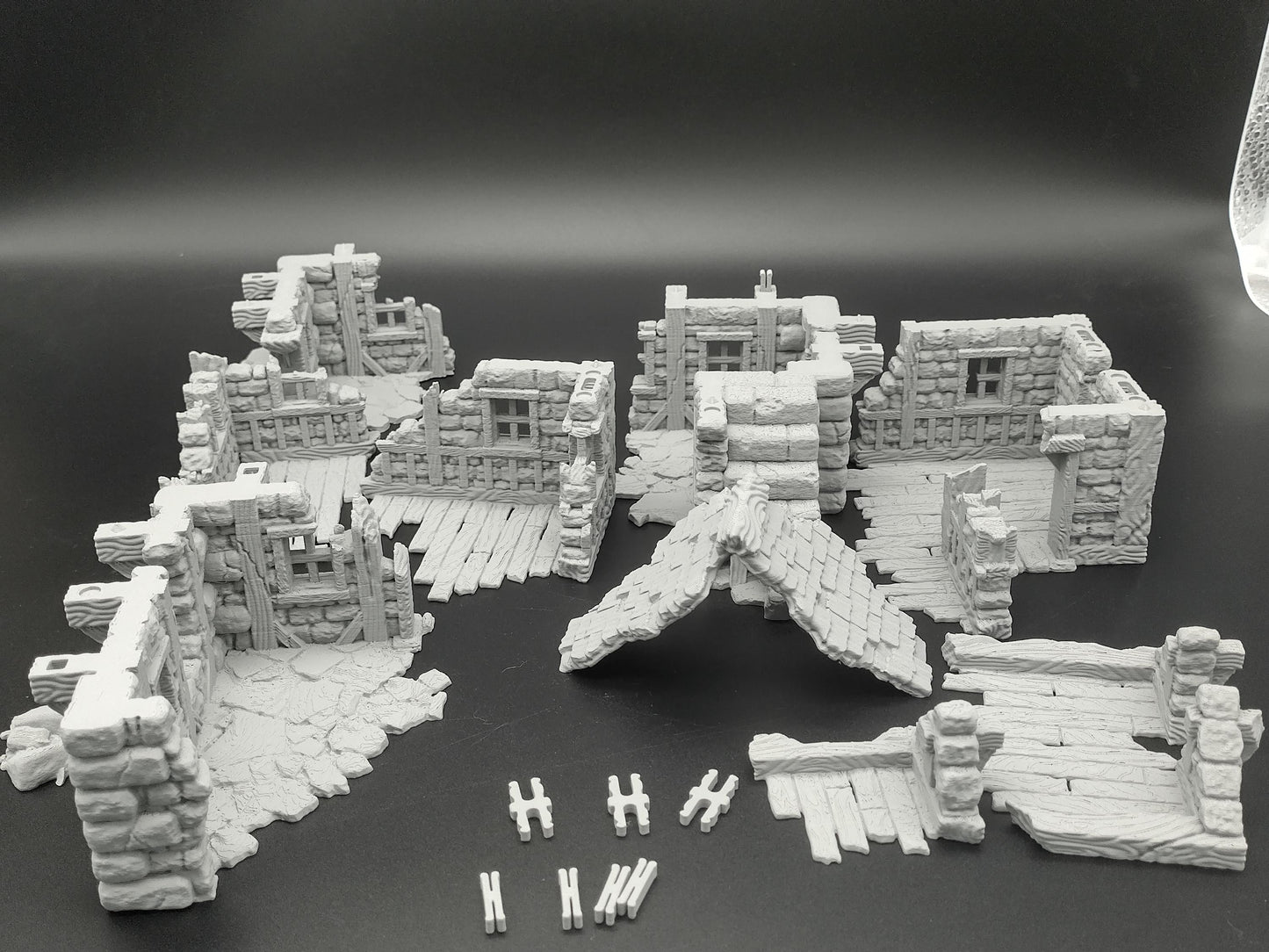 Ruined multi level house for 28mm scale with playable interior | 3D printed wargaming terrain | magnetisable | house 4 of the ruined village set
