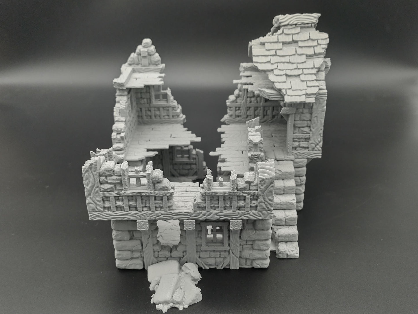 Ruined multi level house for 28mm scale with playable interior | 3D printed wargaming terrain | magnetisable | house 4 of the ruined village set