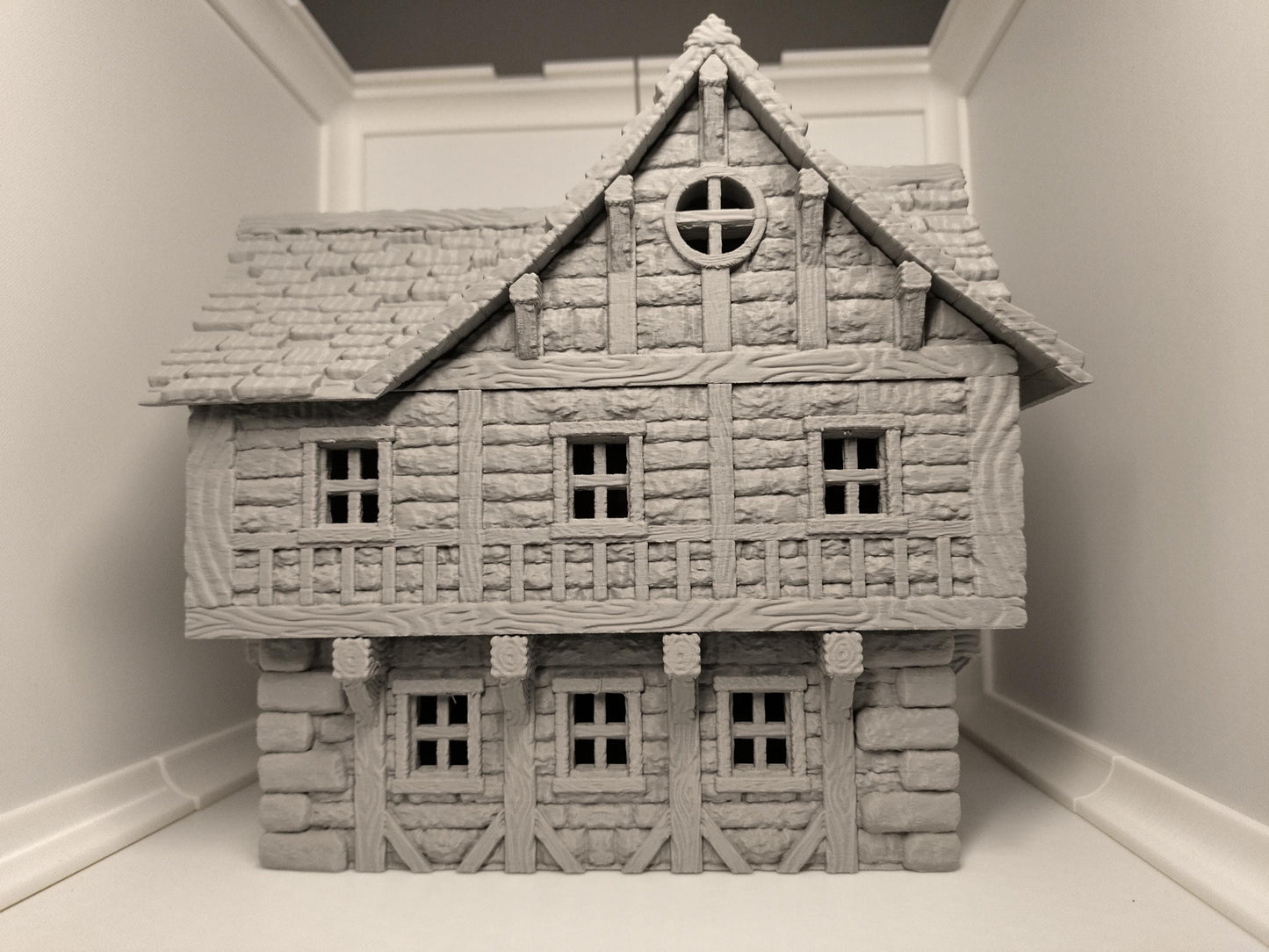 Large medieval house for 28mm scale with playable interior on multiple floors | terrain | magnetisable | house 4 of the small village set