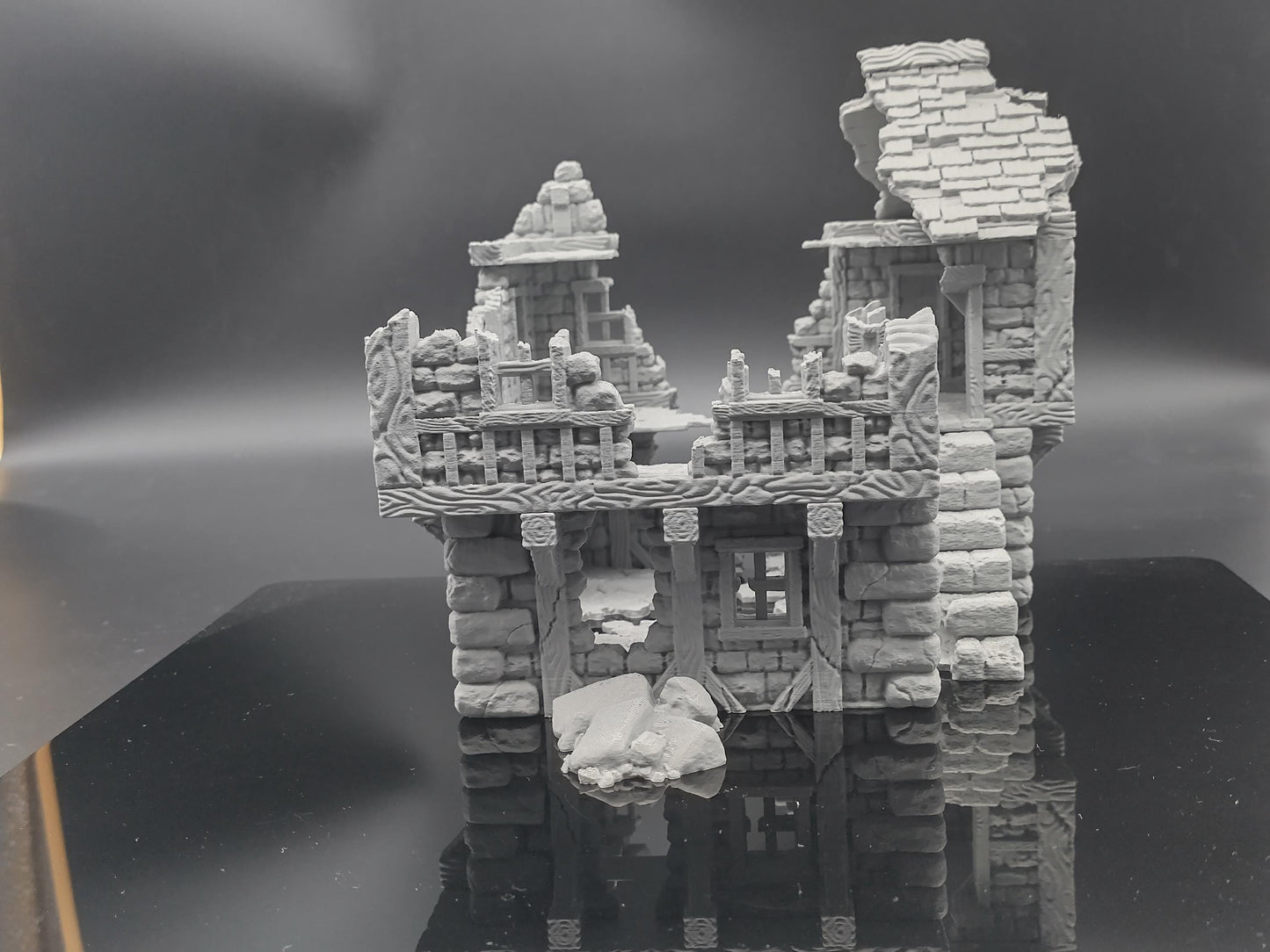 Ruined multi level house for 28mm scale with playable interior | 3D printed wargaming terrain | magnetisable | house 4 of the ruined village set