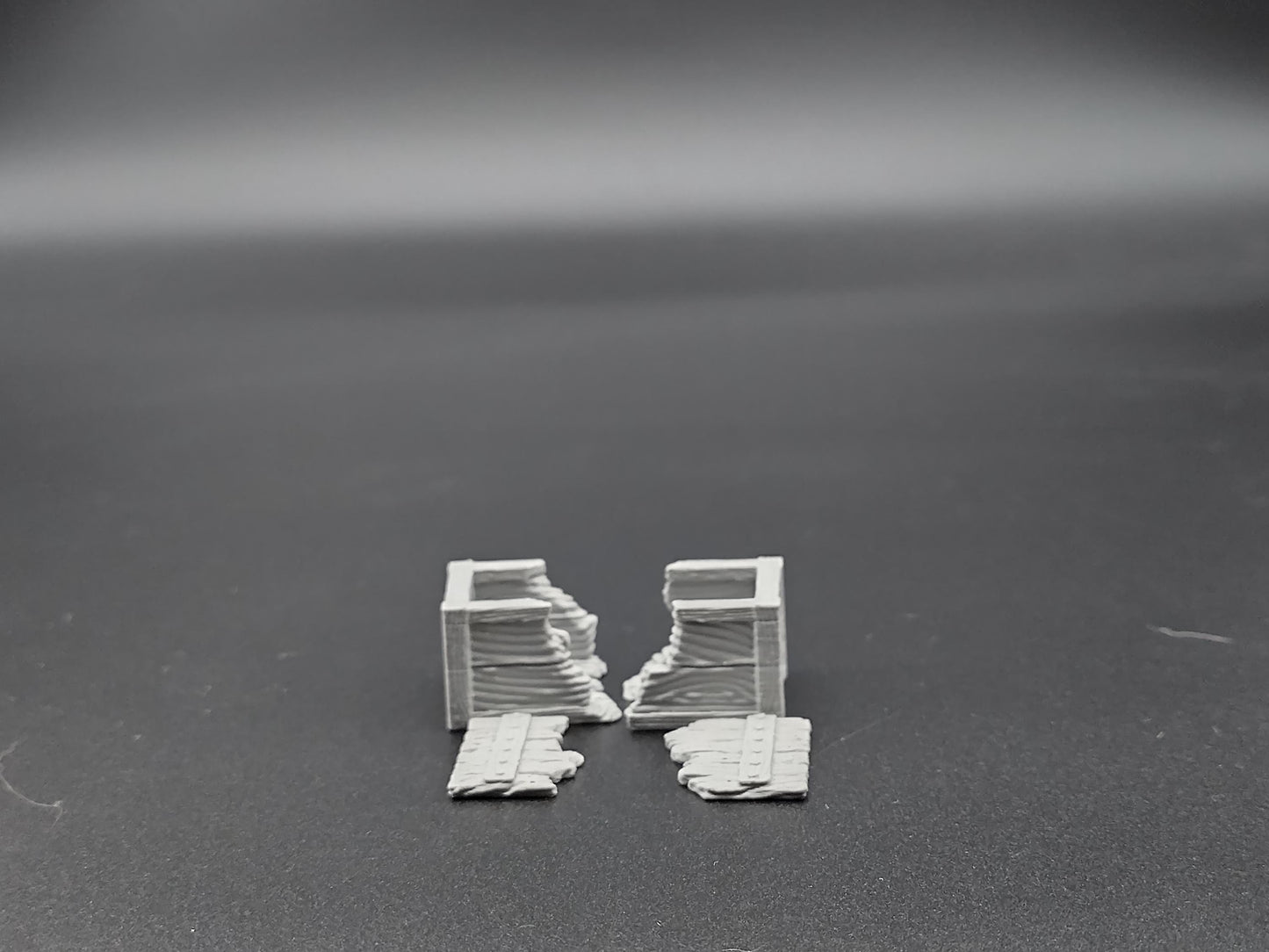 Broken miniature crates / boxes with ruined lids for miniature games  | 3D printed 28mm scale terrain