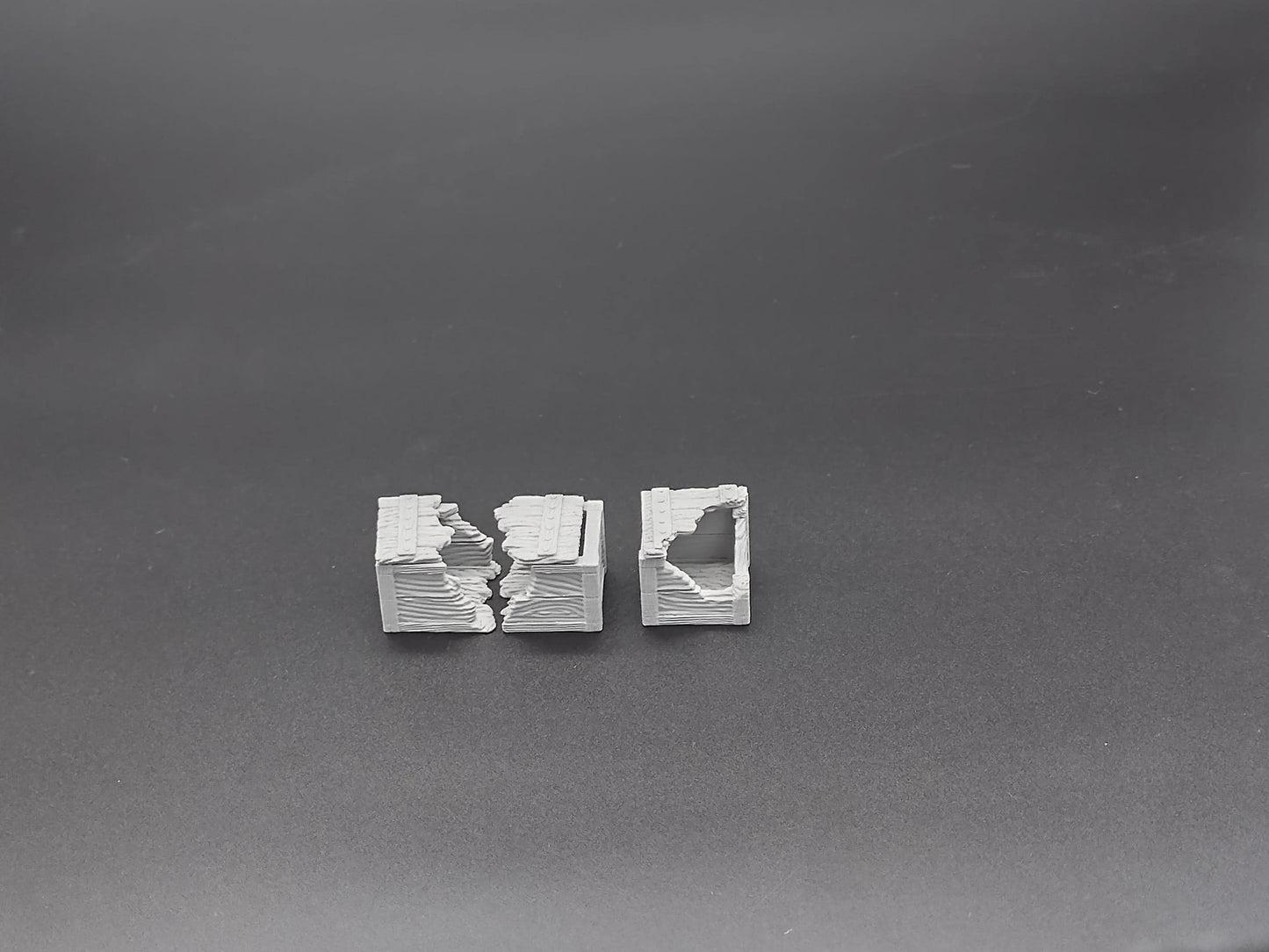 Broken miniature crates / boxes with ruined lids for miniature games  | 3D printed 28mm scale terrain