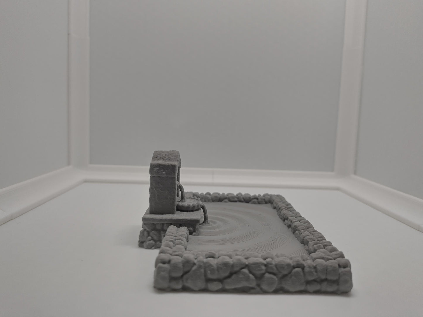 Miniature fountain for 28mm scale wargames & RPGs
