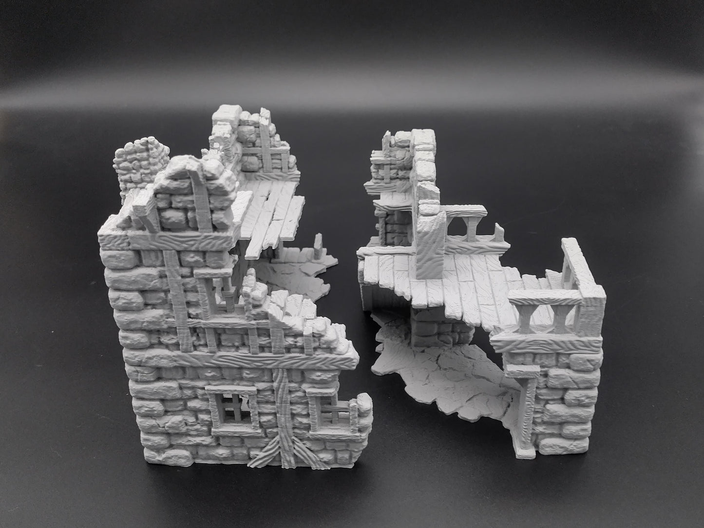 Ruined multi level house for 28mm scale with playable interior | 3D printed terrain | magnetisable | house 2 of the ruined village set