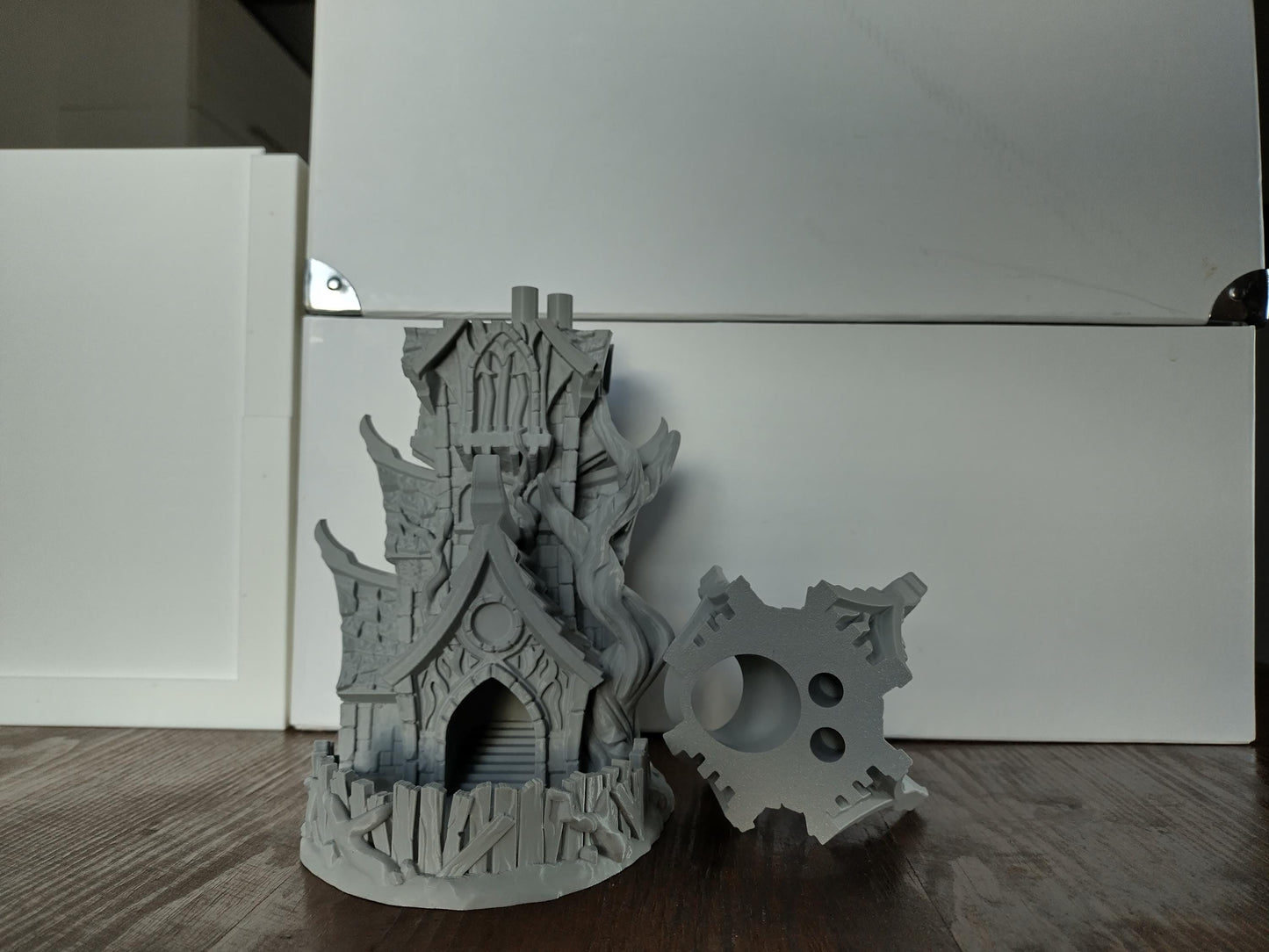 Wicked manor dice tower with tray | Dice tower for TTRPGs like D&D | 3d printed accessory for tabletop  and war games