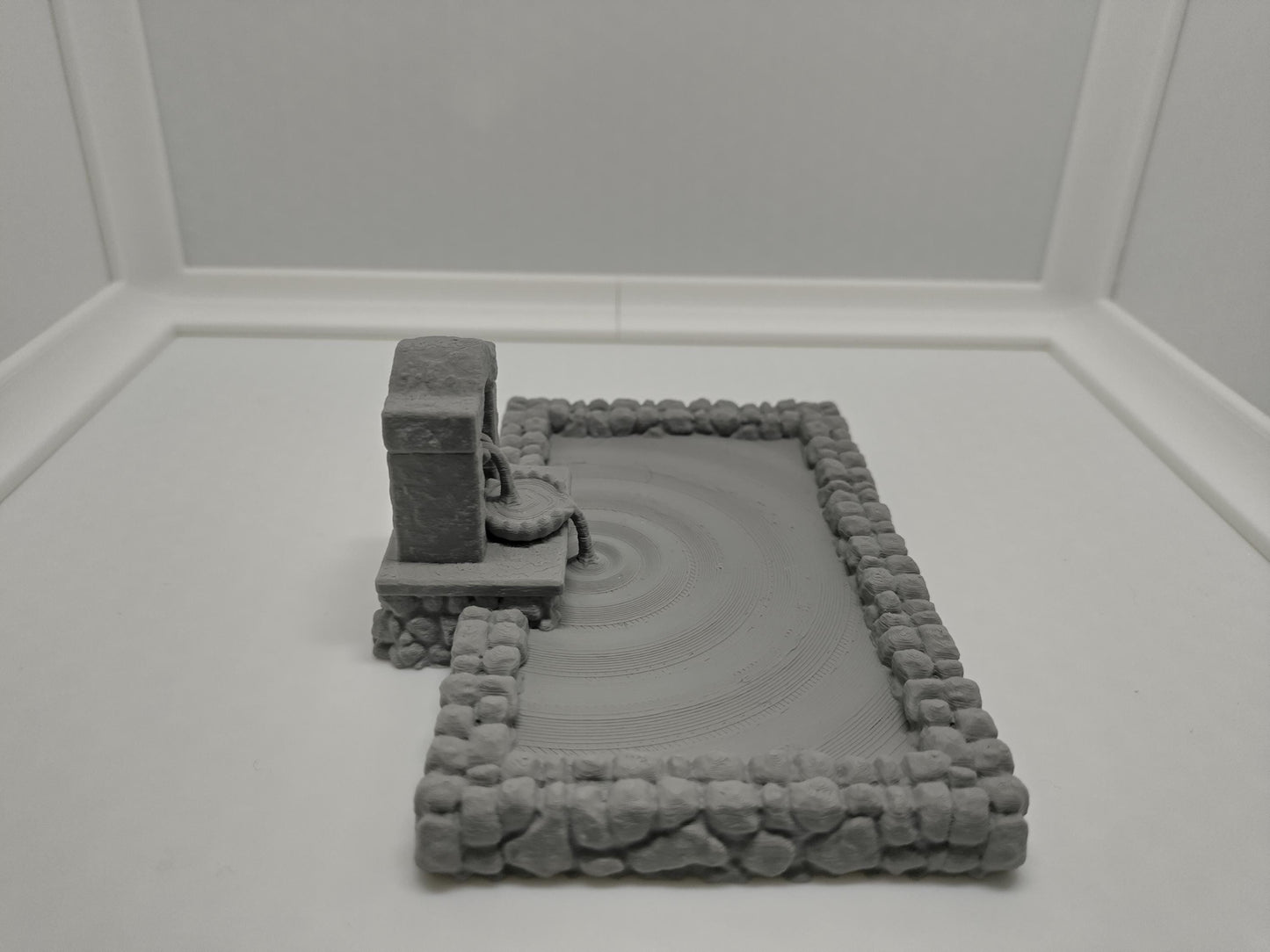 Miniature fountain for 28mm scale wargames & RPGs