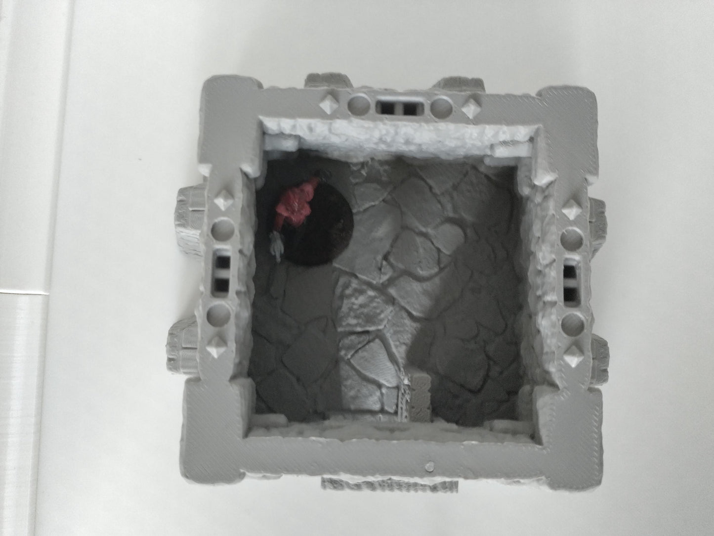 Medieval tower house for 28mm scale with playable interior | 3D printed terrain | magnetisable | house 3 of the small village set