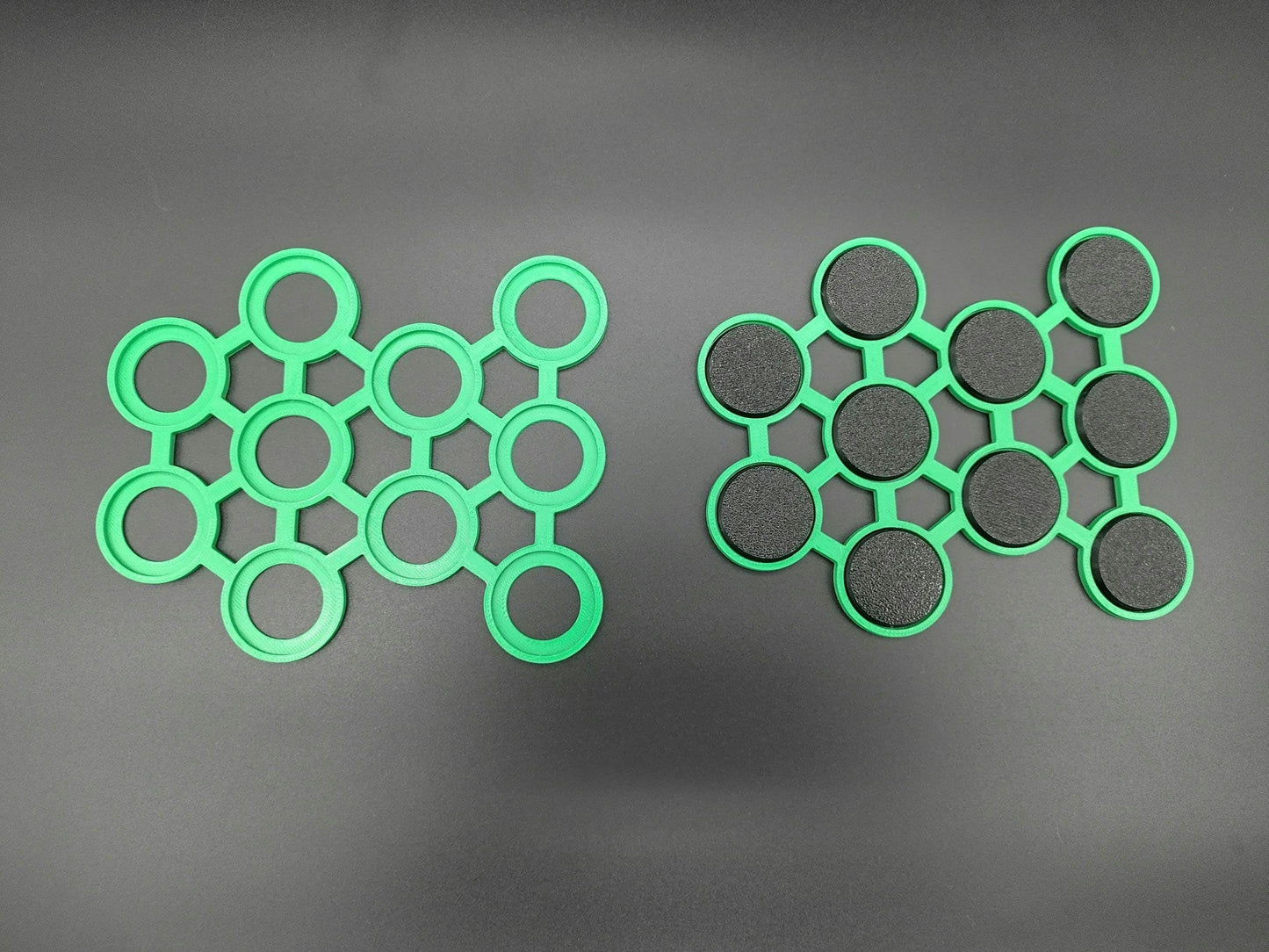 Movement tray for 28mm ound bases  10 slots