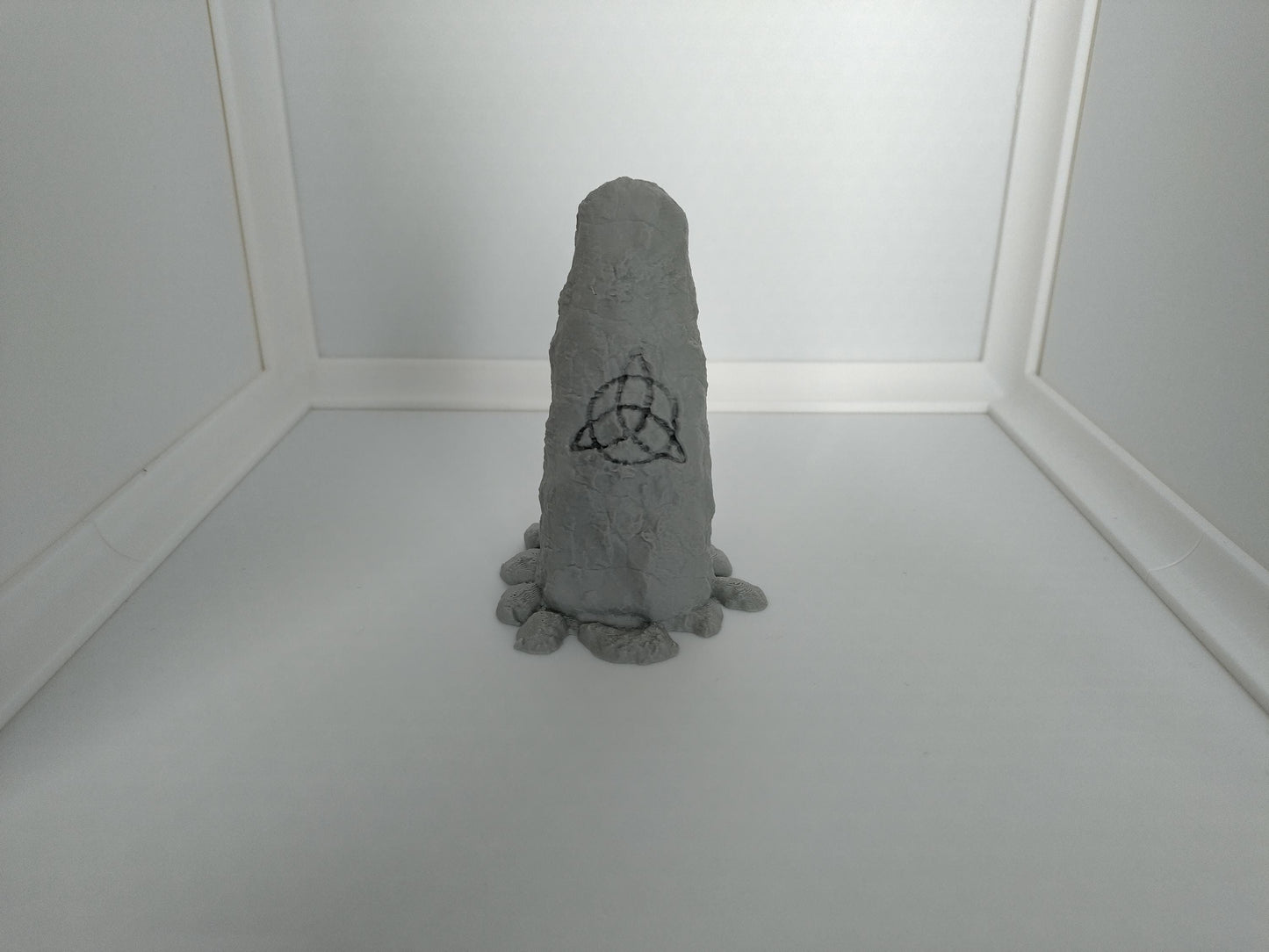 Menhirs, dolmen and altar | Druidic stone 28mm terrain for fantasy wargaming and rpgs