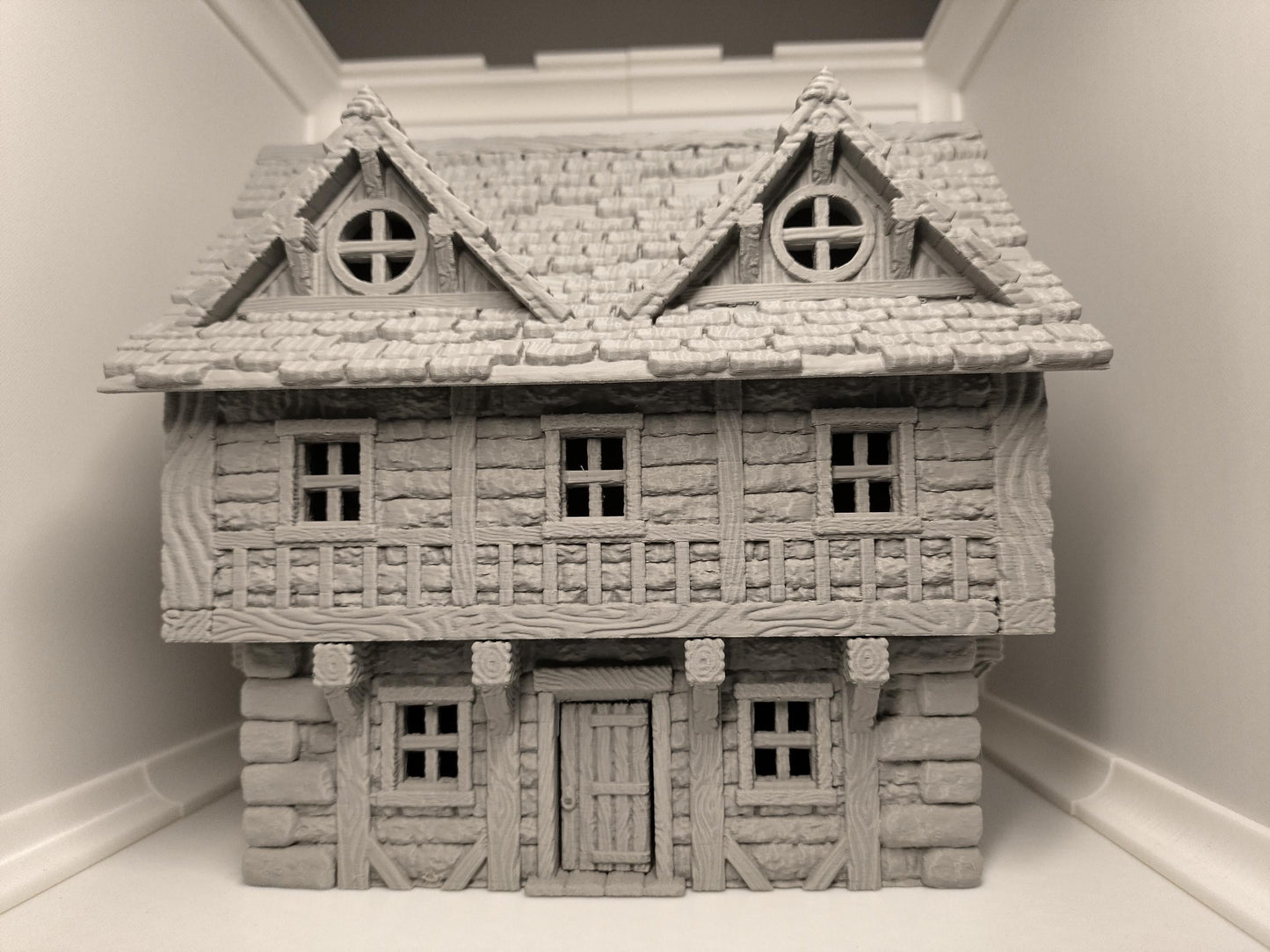 Large medieval house for 28mm scale with playable interior on multiple floors | terrain | magnetisable | house 4 of the small village set