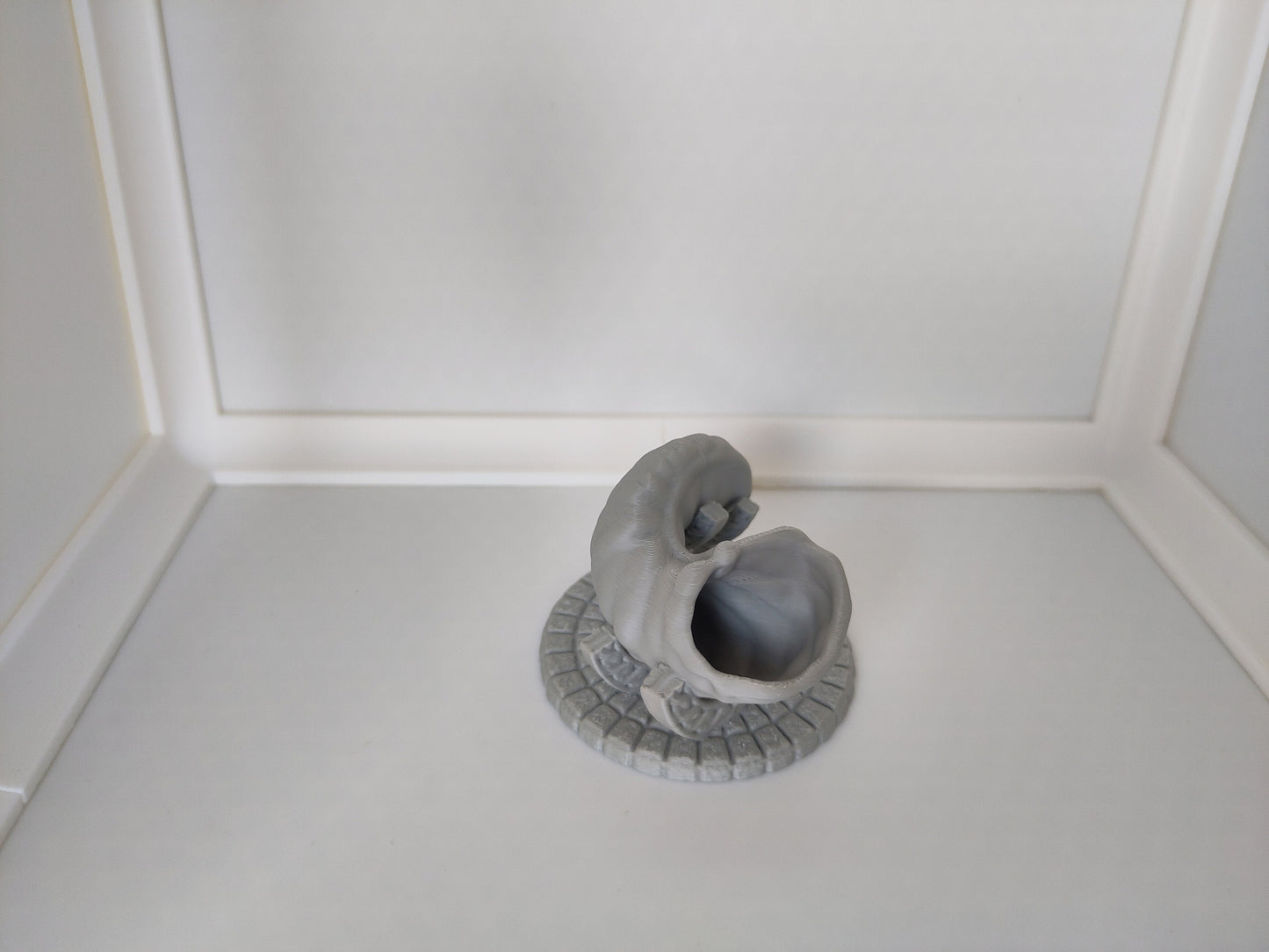 Alarm horn and pyre for 28mm tabletob games terrain