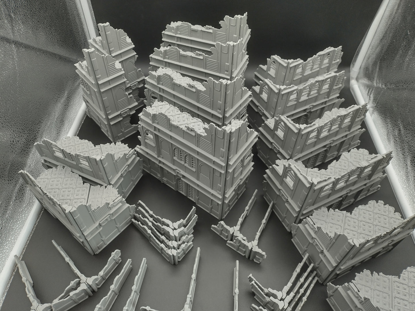 Imperial Gothic Ruins - Foldable modular Sci-Fi terrain for tournament and narrative layouts