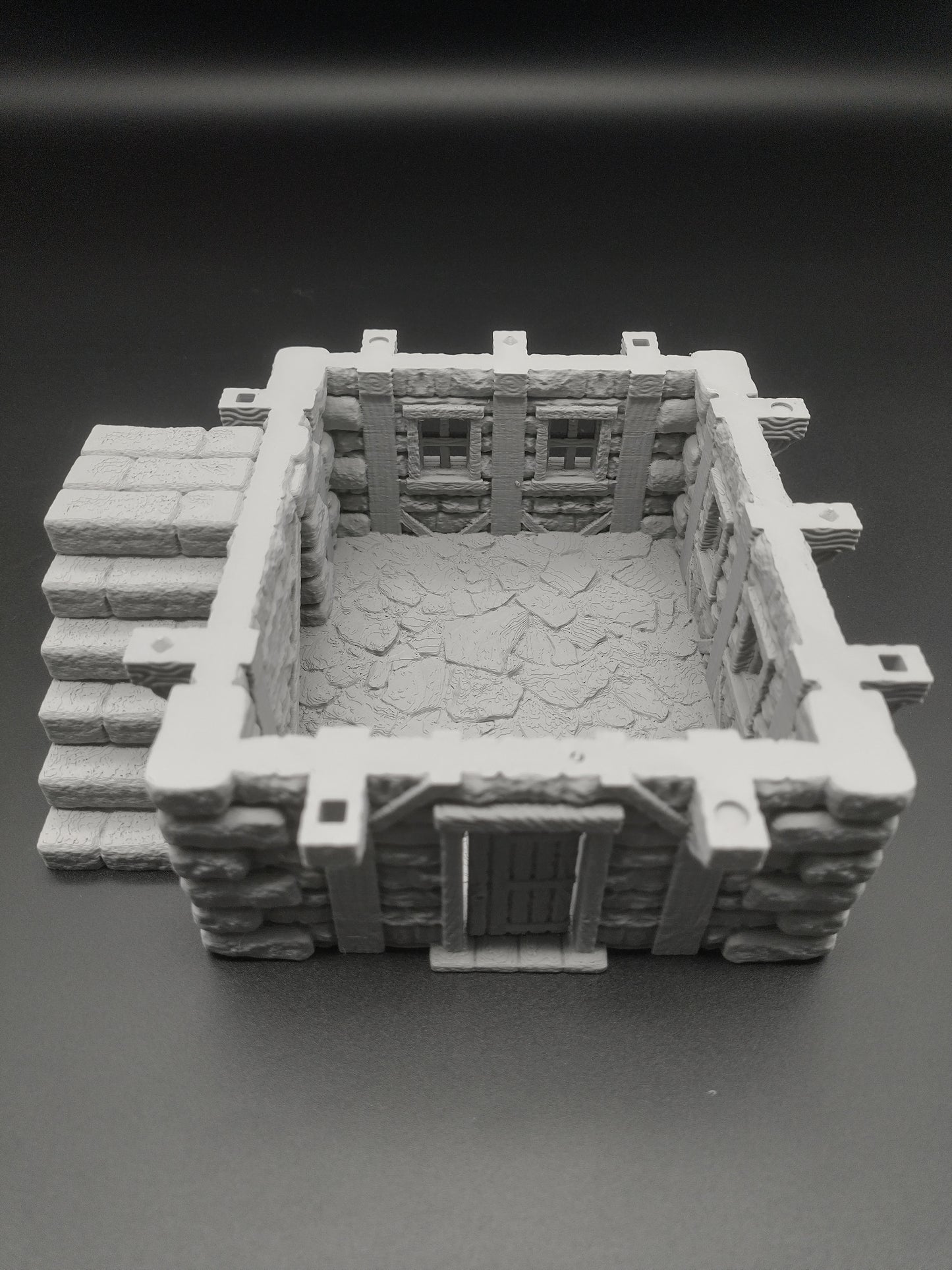 Large medieval house terrain for 28mm tabletop gaming - 3 playable floors with magnetizable design | house 5 of the small village set