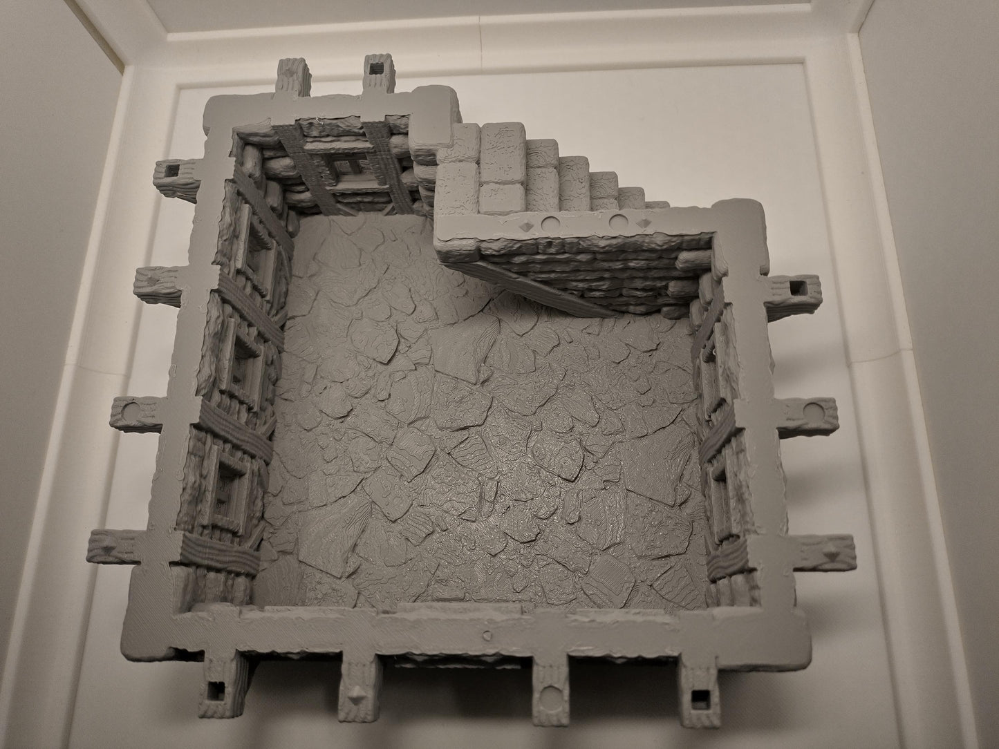 Large medieval house for 28mm scale with playable interior on multiple floors | terrain | magnetisable | house 4 of the small village set
