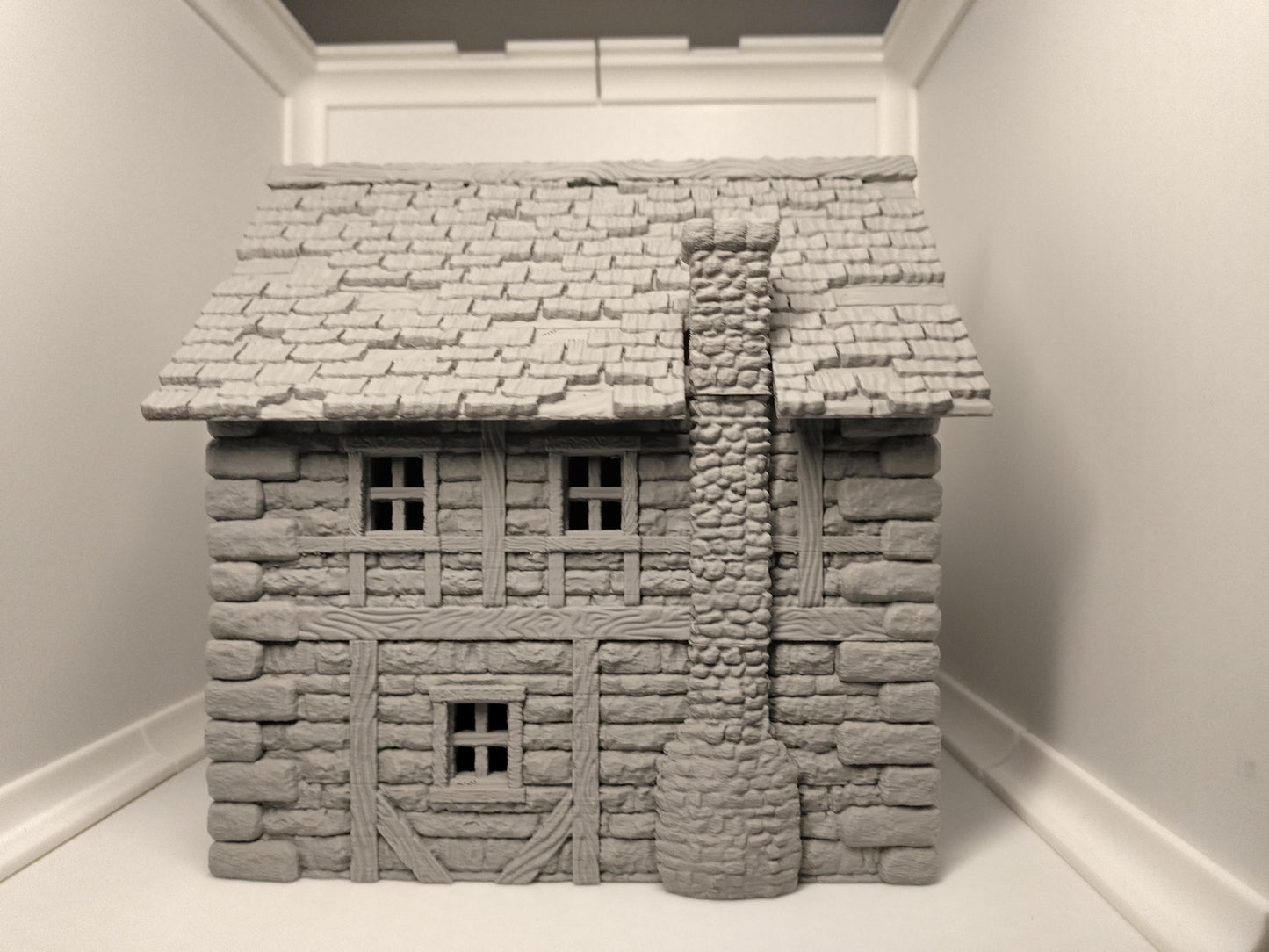 Medieval house for 28mm scale with playable interior | 3D printed terrain | magnetisable | house 2 of the small village set