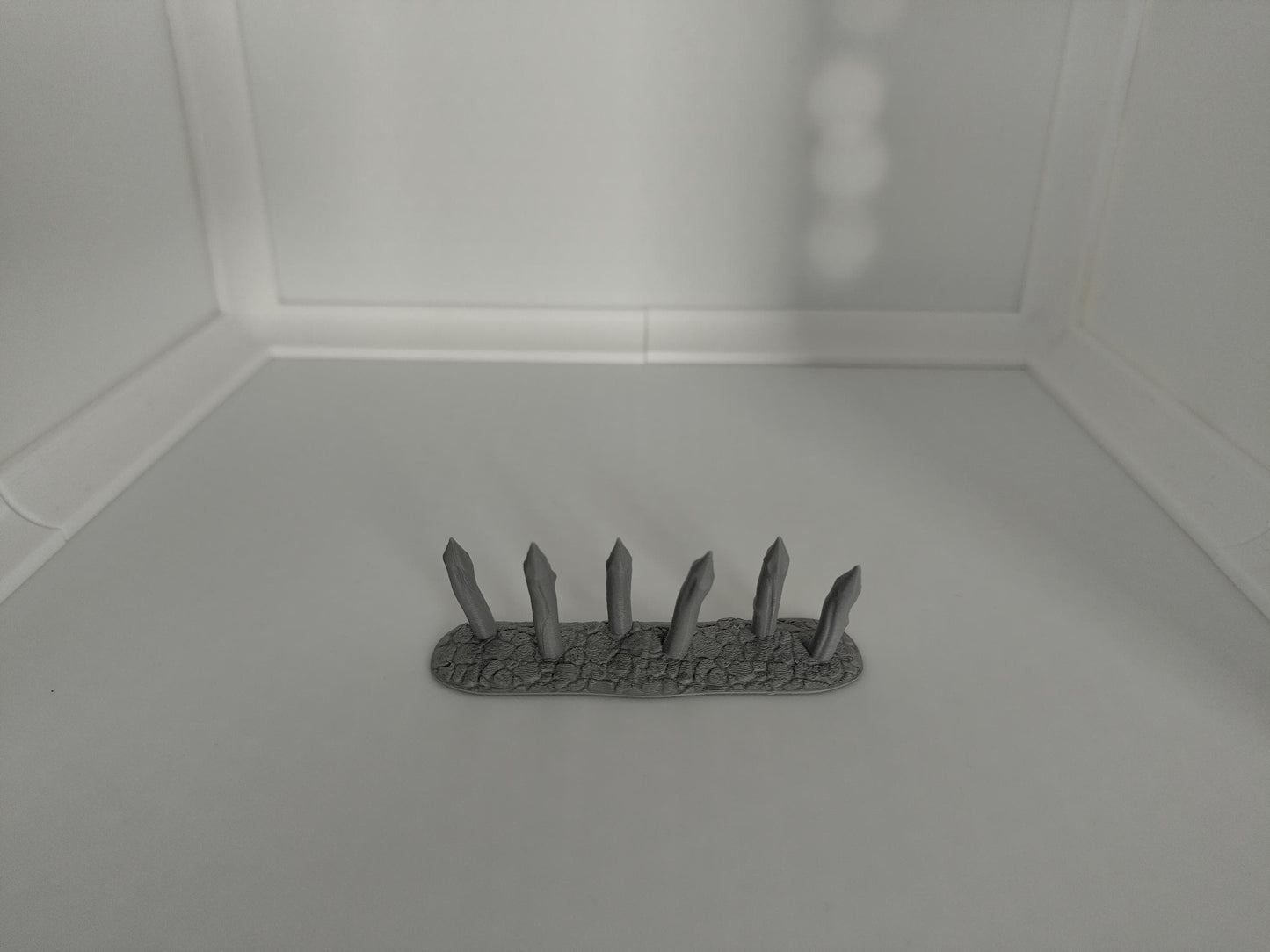 Spiky barrier | 3D printed wargaming & rpg miniature terrain
