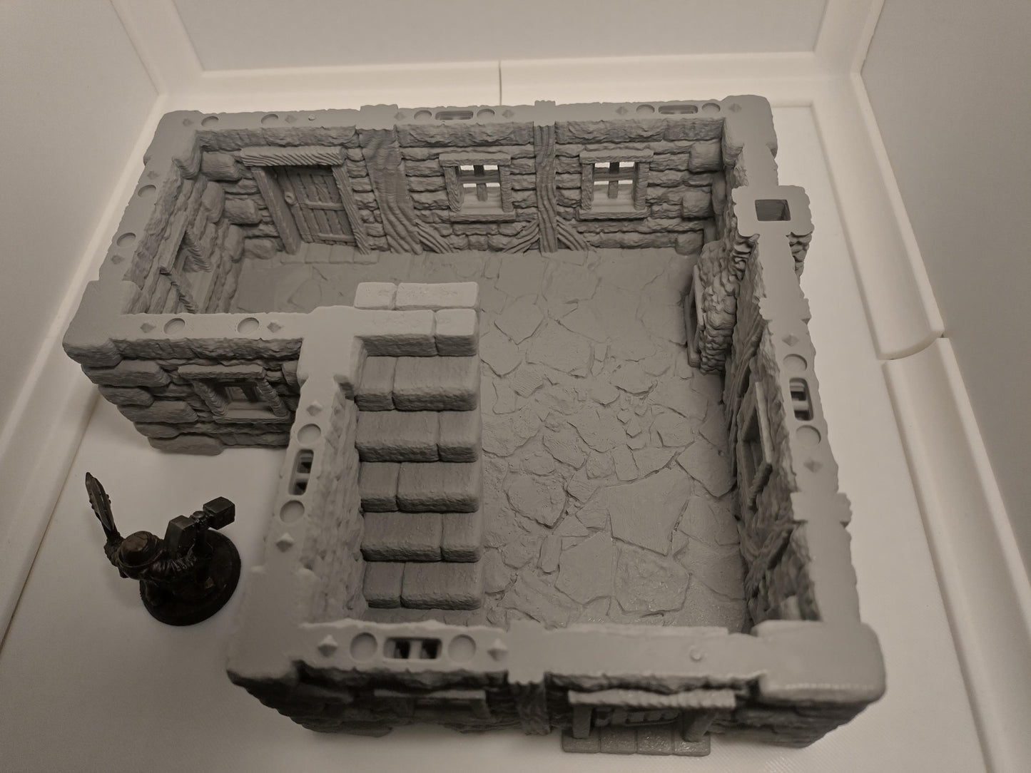 Medieval house for 28mm scale with playable interior | 3D printed terrain | magnetisable | house 2 of the small village set