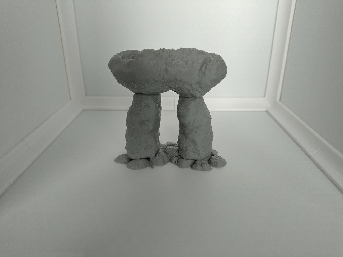 Menhirs, dolmen and altar | Druidic stone 28mm terrain for fantasy wargaming and rpgs