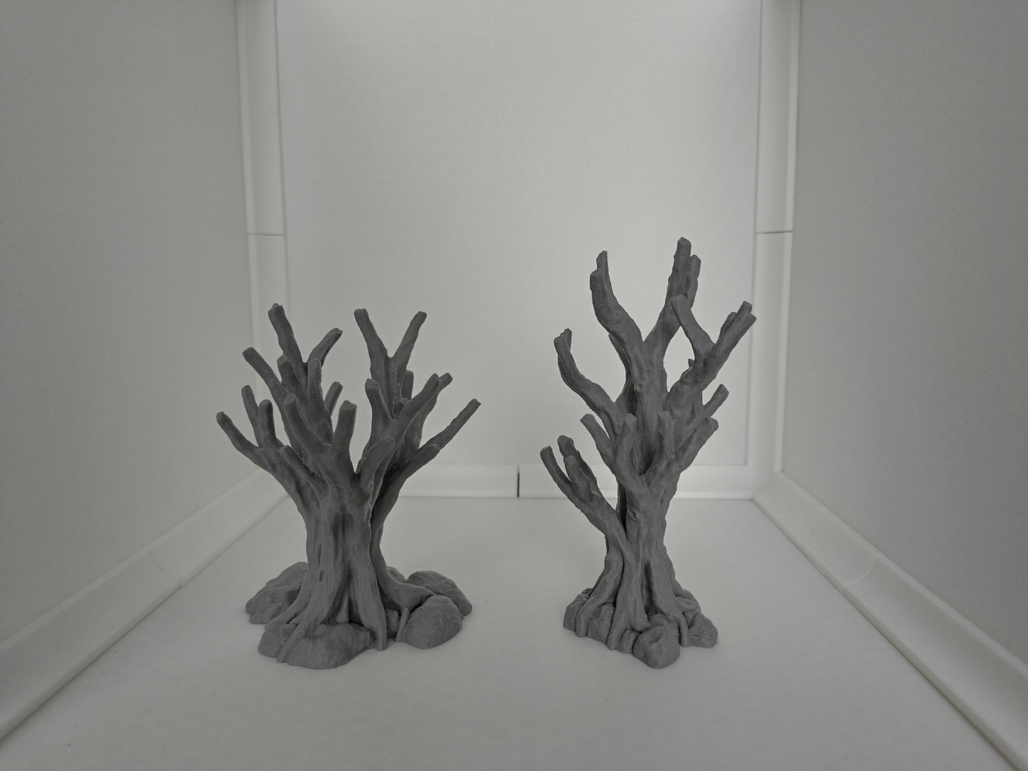 Four dead trees terrain pack for 28mm scale. Suitable for wargaming & RPGs