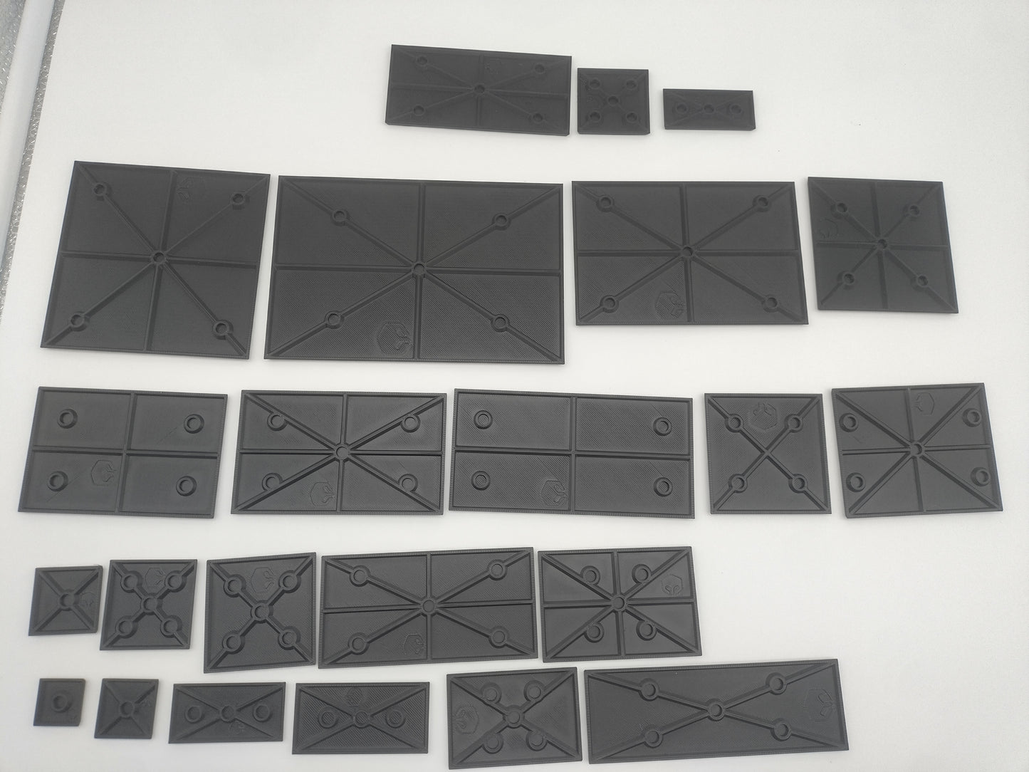 Square bases 20x20 mm to 100x150 mm for wargaming