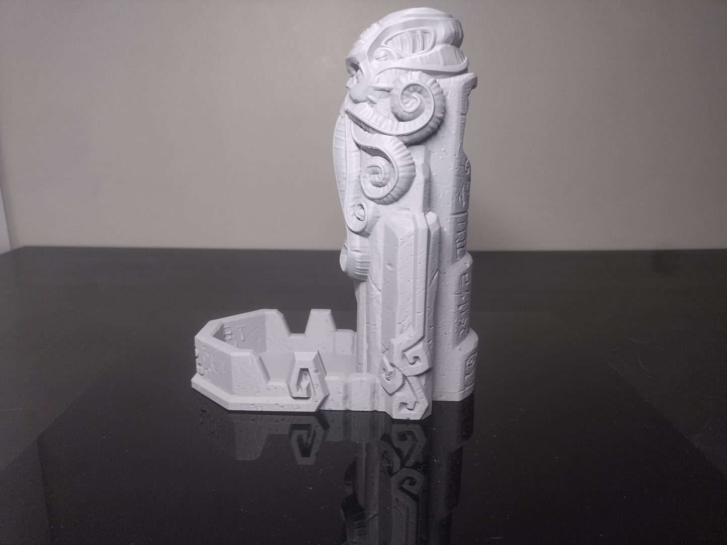 Thulspire dice tower | 3D printed compact design for Tabletop RPG & Wargaming